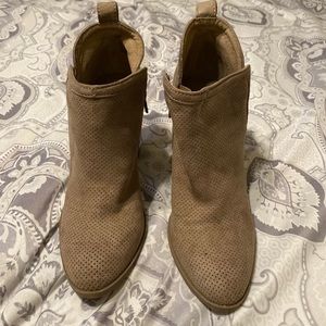 Steve Madden boots 9.5